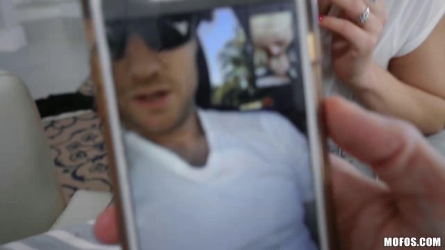 Худая модель проходит кастинг после ебли на видеокамеру