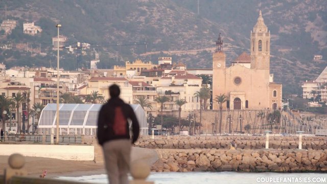 Превью Две подруги ласкают мощный пенис небритого парня мягкими вагинами № 23581