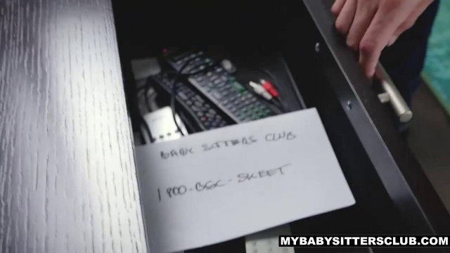 Превью Блондинке нравится трахаться без гондона с крутым рабочим № 23730