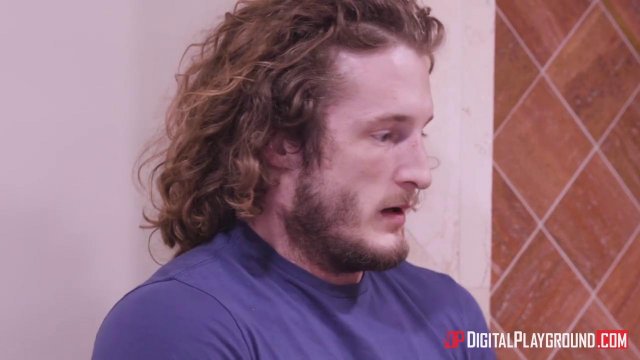 Превью Негритянка в ванной трахнулась с приятелем до спермы № 23799