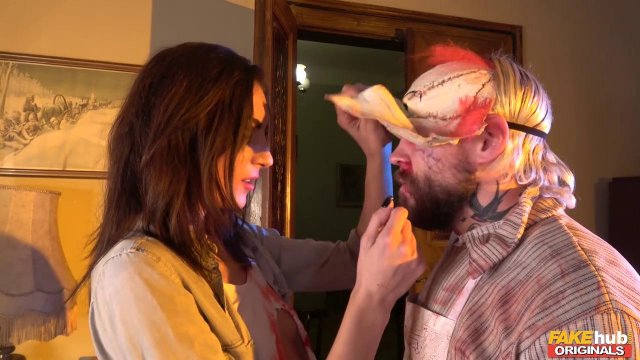 Превью Пьяная на вписке дала незнакомому парню в комнате в нежную пизду № 23901