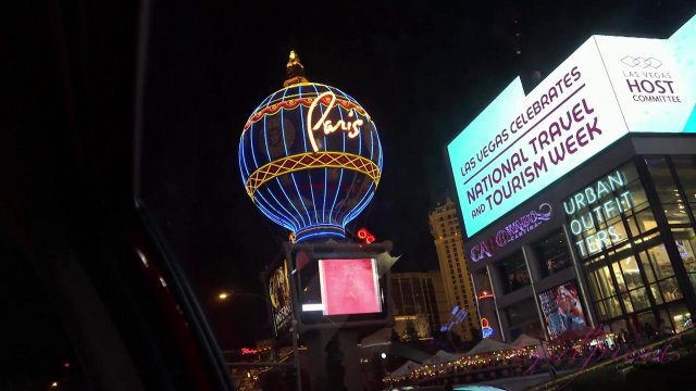 Превью Девушка наслаждается футфетишем с мускулистым футболистом № 35060