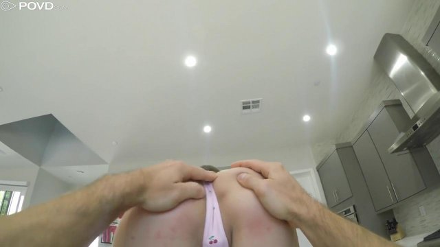 Превью Парень у бассейна приласкал сочным членом щель соседки № 35131