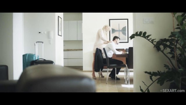 Превью Мужик раком в кожаном кресле овладел пошлой девушкой № 35329