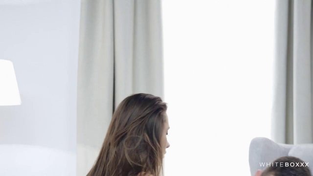 Превью Солдат на кресле жестко и до боли трахнул модель № 35381