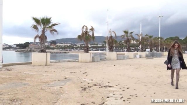 Превью Туристка в отеле ебется с незнакомым небритым пацаном № 35455