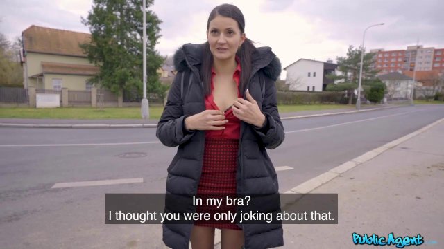 Превью Секс за деньги с худой русской девушкой в темном подъезде № 35541