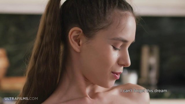 Превью Соло мастурбация письки молодой голой девушке на кухне № 35789