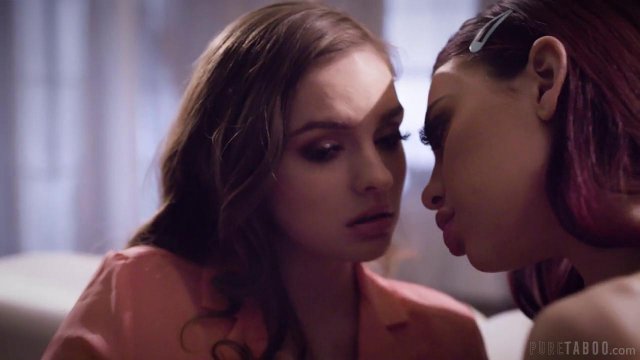 Превью Нежные лесбиянки ублажают письки друг друга оральными ласками № 35801