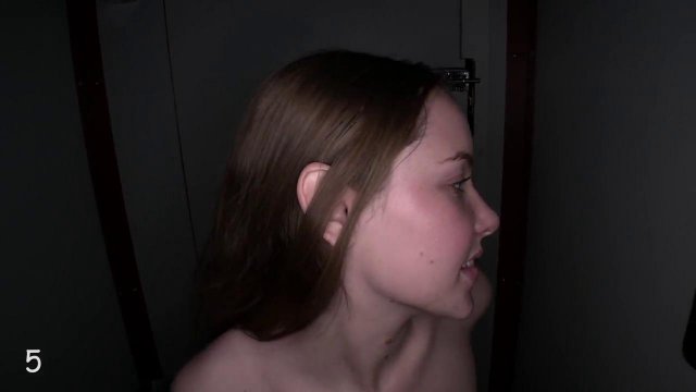 Превью Молодая отсасывает член незнакомого мужика и пробует сперму № 35864