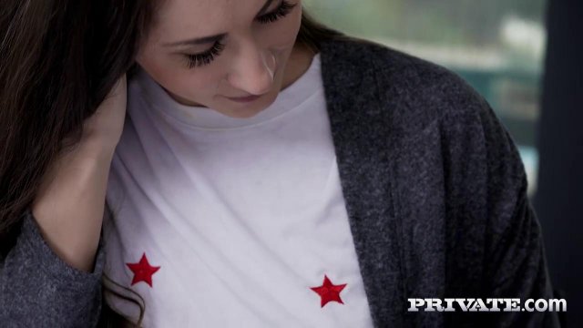 Превью Симпатичная брюнетка в чулках дает в жопу своему любовнику № 36011