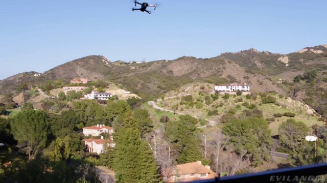 Превью Худая вешалка хороша в масле № 36187