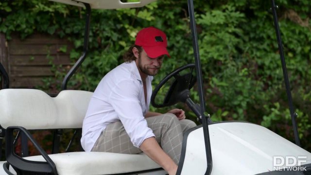 Превью Первый парень на деревне № 36206