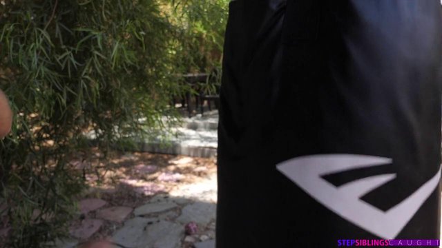 Превью Знакомится с членом отца подруги № 36214