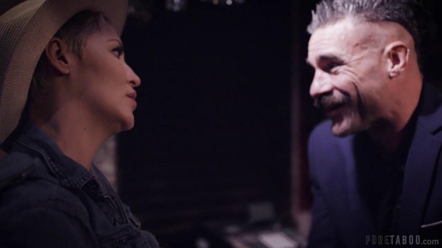 Превью Лихо вдул ночной барменше № 36286