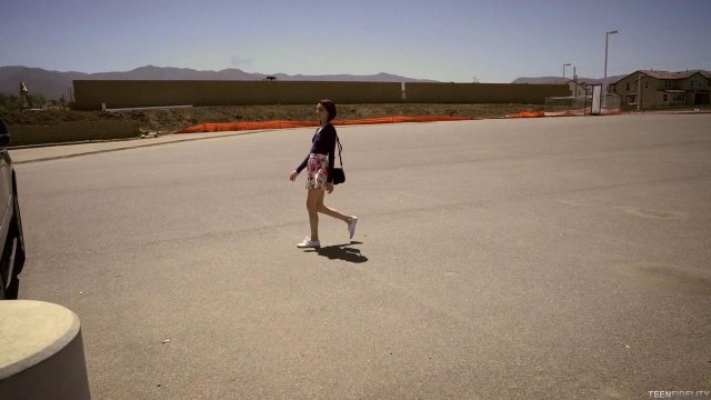 Превью Разгневала хуй глоткой - пожинает плоды № 36302