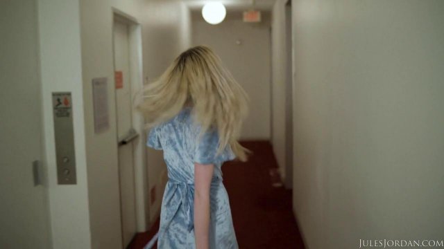 Превью Не привыкла к одиночеству в гостинице № 36327