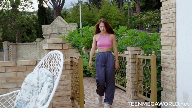 Превью Красиво трахнул любимую в попку по утру № 41117