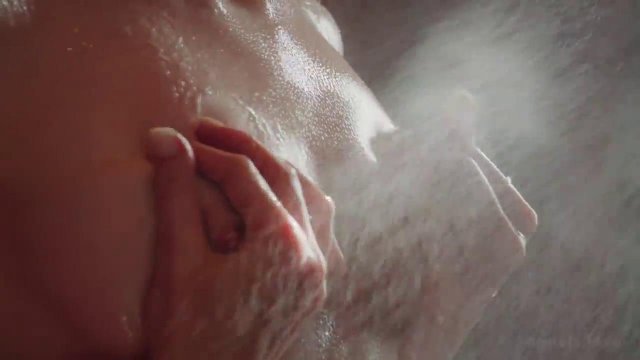 Превью Три девушки сосут парню и по очереди трахают № 41131