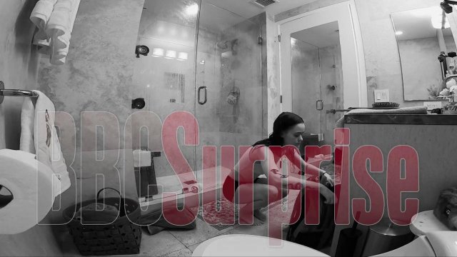 Превью Черный мужик трахает большим членом ненасытную давалку № 41142