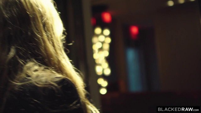 Превью Черный мужик заставил сучку кричать на толстом члене № 41147