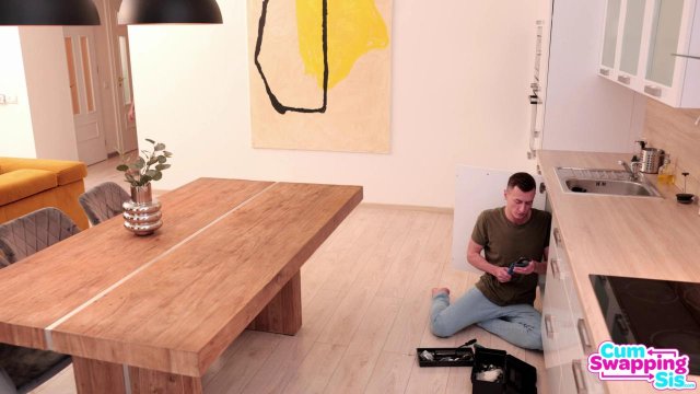 Превью Горячий секс с двумя блондинками и парнем до оргазма № 41160