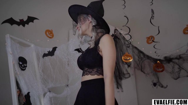 Превью Русская ведьма дарит парню секс на Хэллоуин № 41230