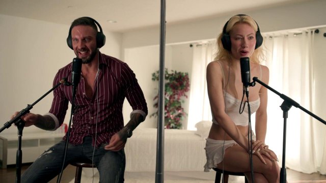 Превью Засадил горячей сучке после выступления на радио № 41311