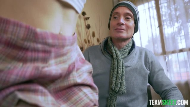 Превью Дикое желание ублажить лысого фетишиста № 46106