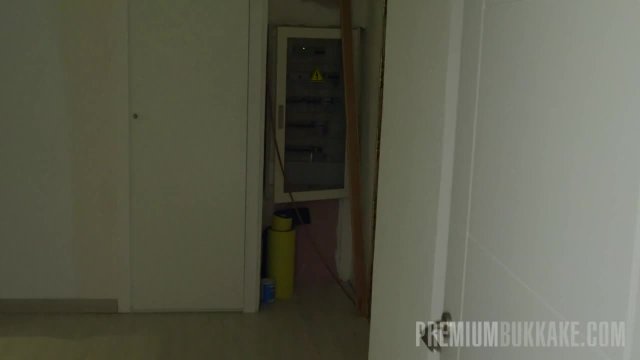 Превью У неё прекрасно получается глотать мужскую сперму № 46111